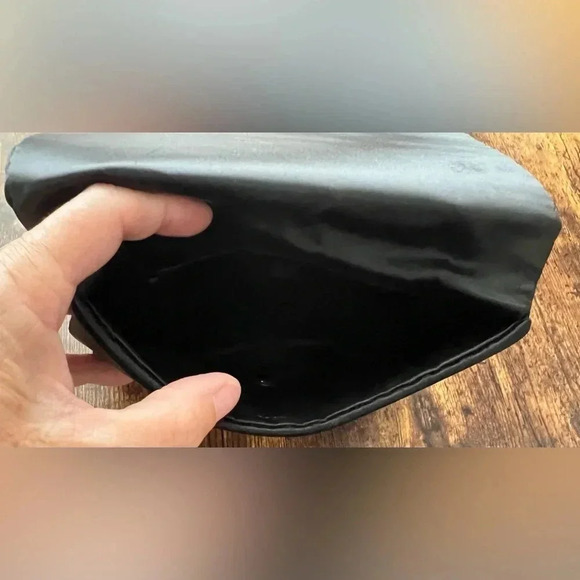 VINTAGE: Magid | ladies satin clutch handbag - Picture 5 of 9